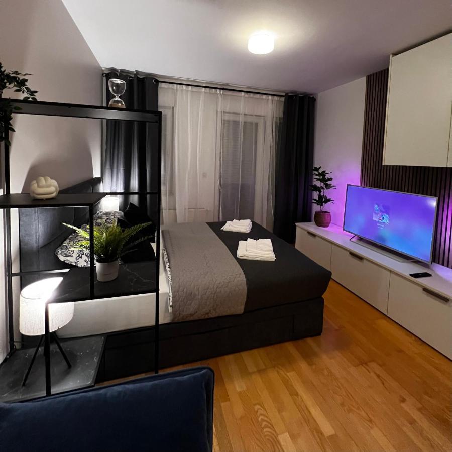 Maestral Living Studio Apartment Zagreb Exterior photo